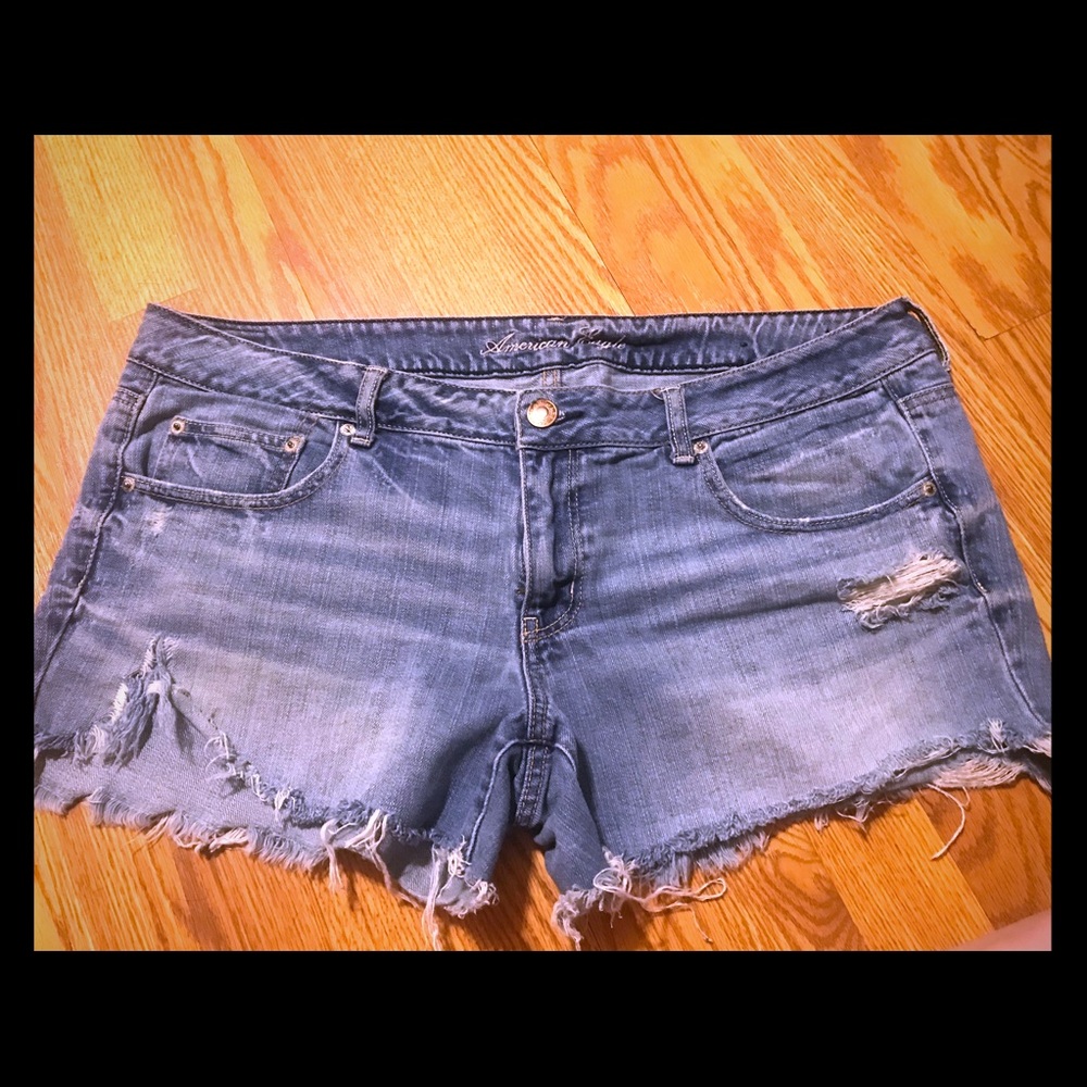 AEO distressed jean shorties